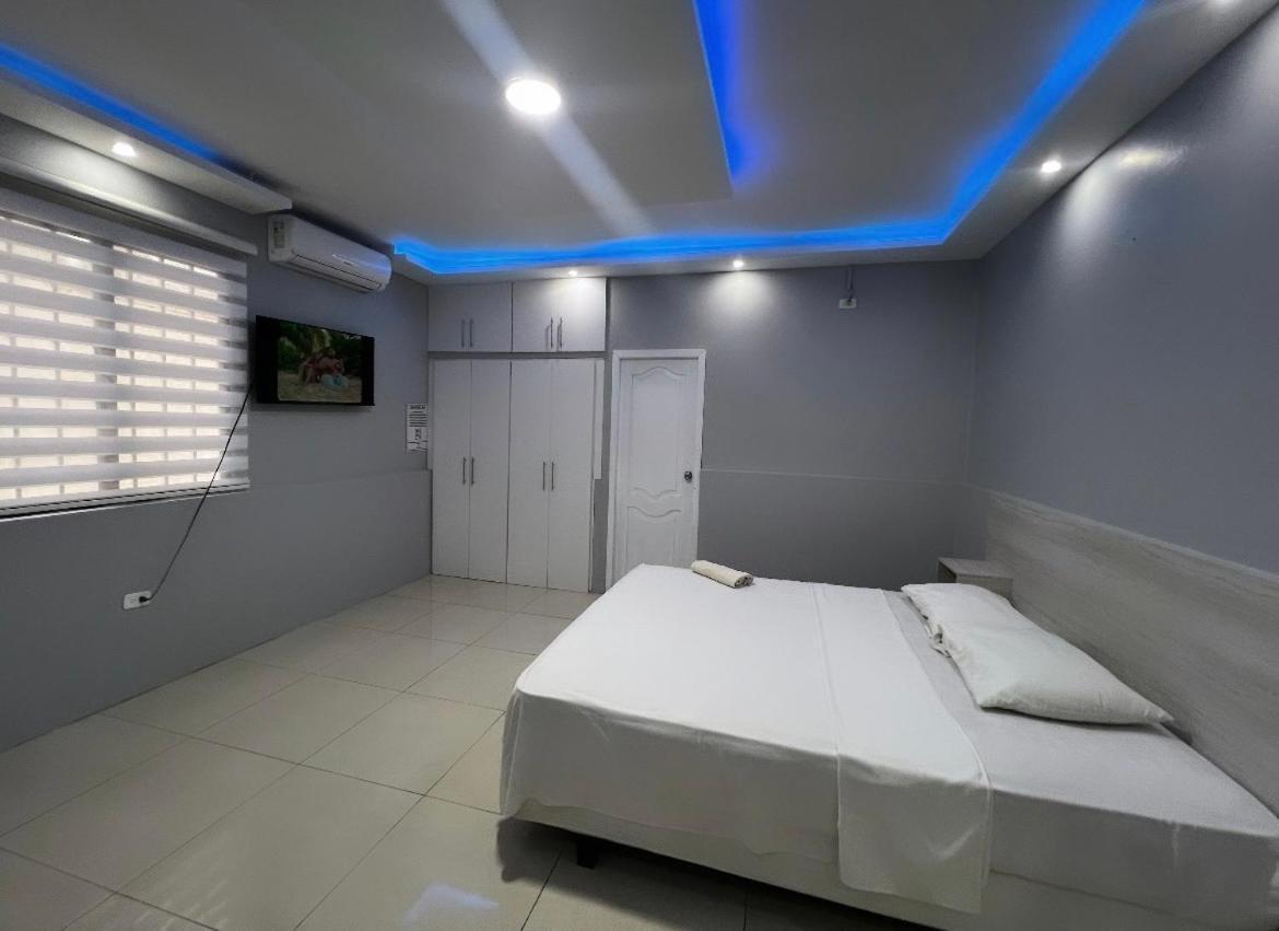 Hotel Kp Portoviejo Esterno foto