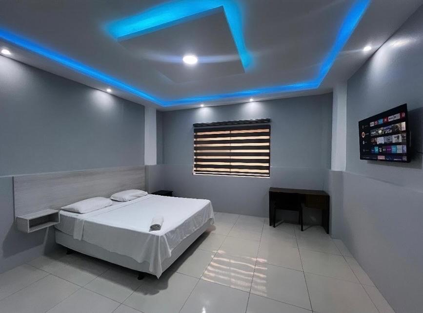 Hotel Kp Portoviejo Esterno foto